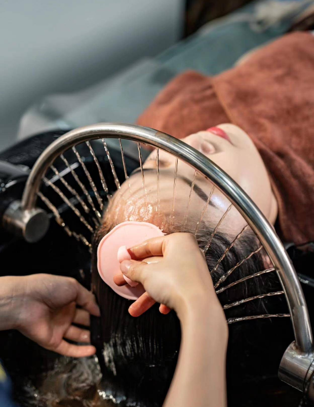 Hydro Head Therapy